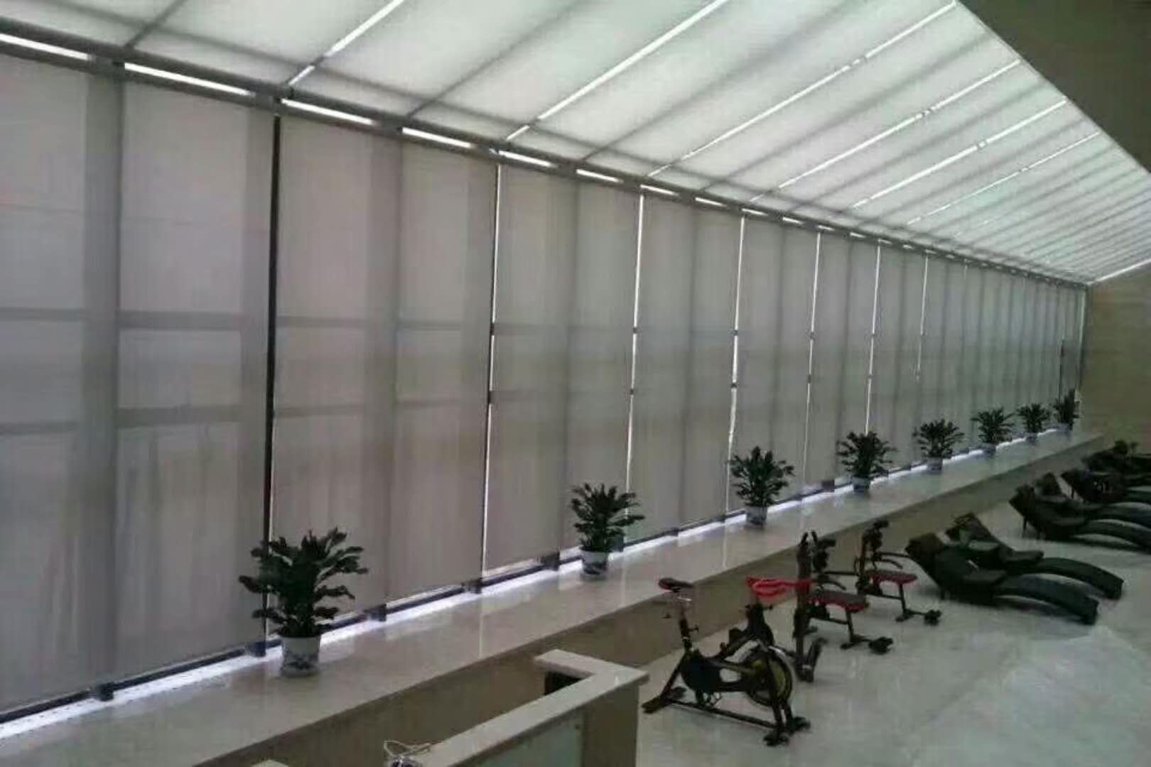 �(y��ng)������